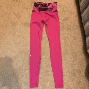 SOLD Lululemon high times 4